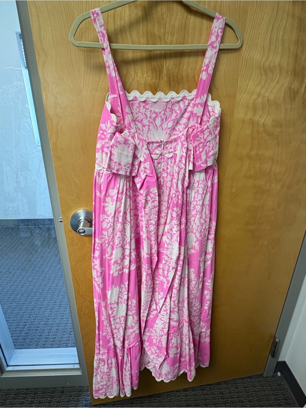 Juliet Dunn Pink and Cream Floral Maxi Dress - Picture 4 of 4